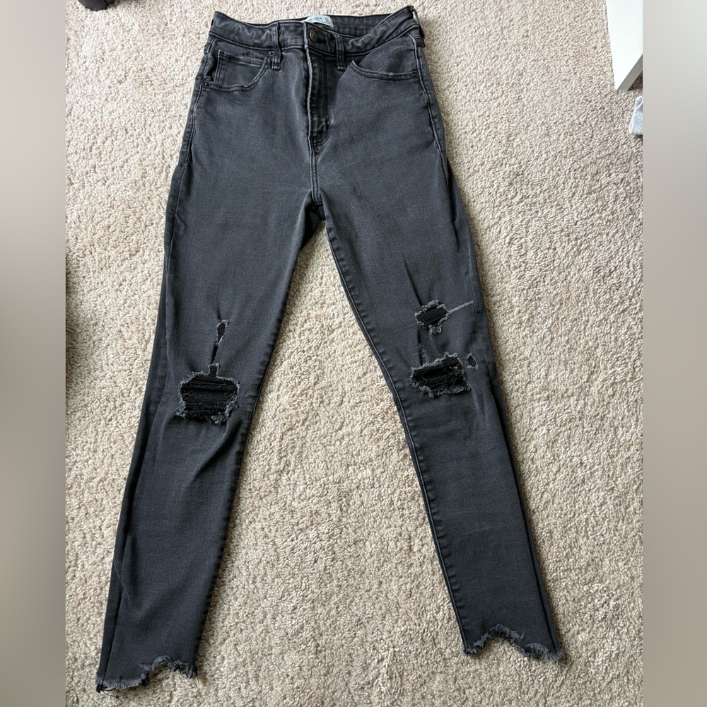 Abercrombie and Fitch Distressed Black Skinny Jeans Size 4
